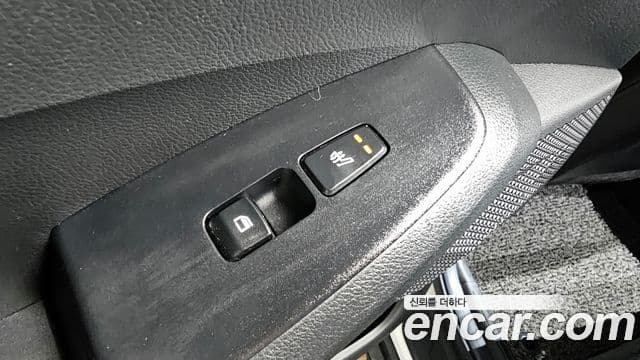Kia Seltos 2020 — ფოტო 6/20