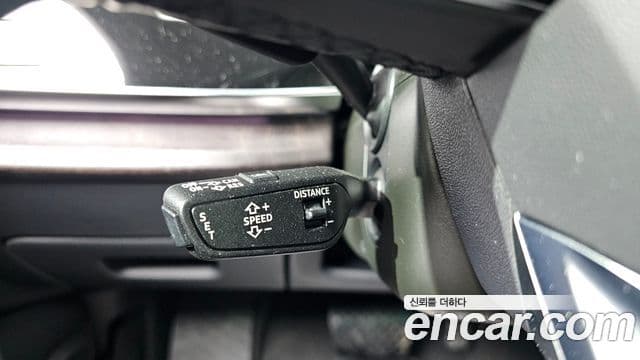 Audi Q7 2021 — ფოტო 18/20