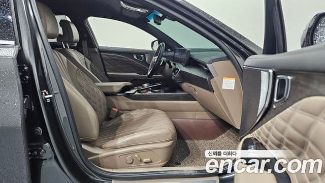 Kia K8 2023 — Şəkil 10/20