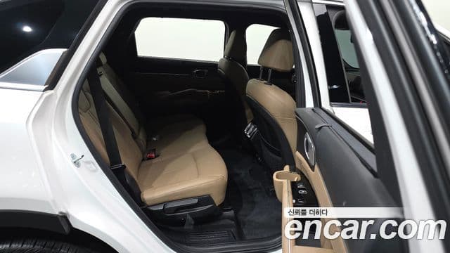 Kia Sorento 2023 — Şəkil 12/20