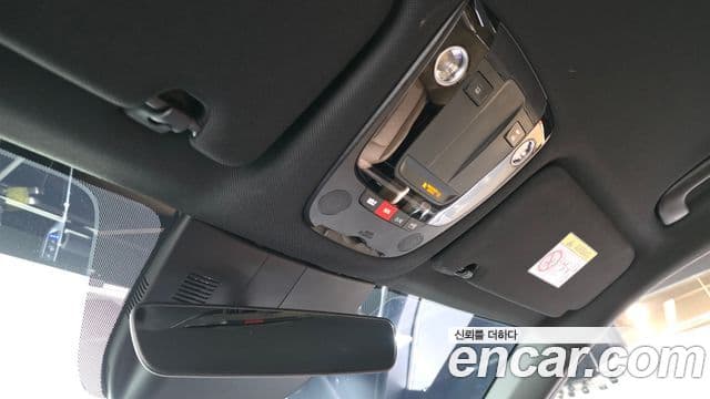 Kia Sorento 2023 — Şəkil 18/20