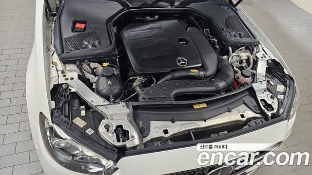 Mercedes-Benz E-Class 2021 — Şəkil 6/20