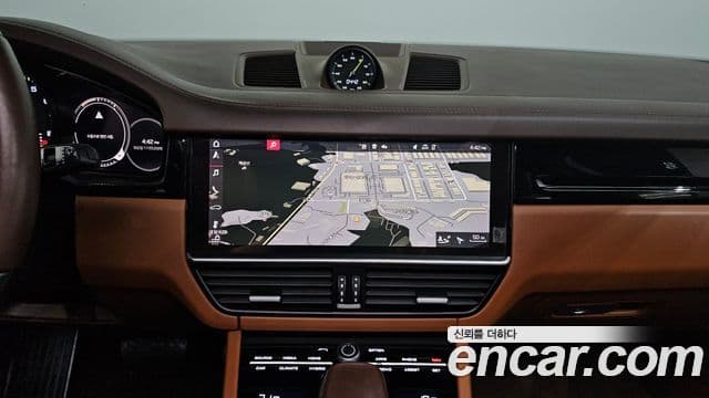 Porsche Cayenne 2021 — Şəkil 15/20