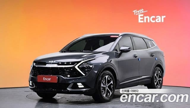 Kia Sportage 2022 — Фото 1/20