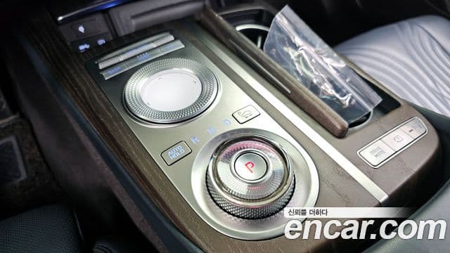 Genesis Electrified G80 2020 — Şəkil 9/20
