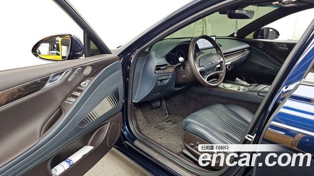 Genesis Electrified G80 2020 — Şəkil 10/20
