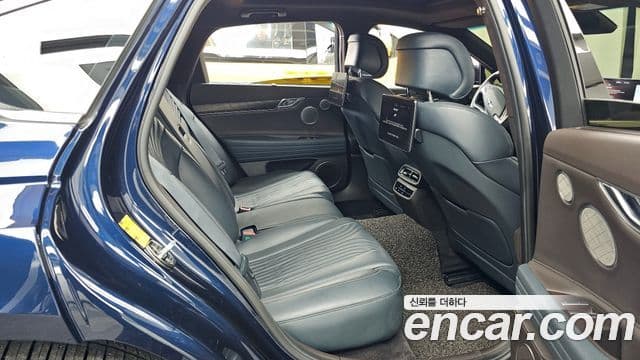 Genesis Electrified G80 2020 — Şəkil 12/20