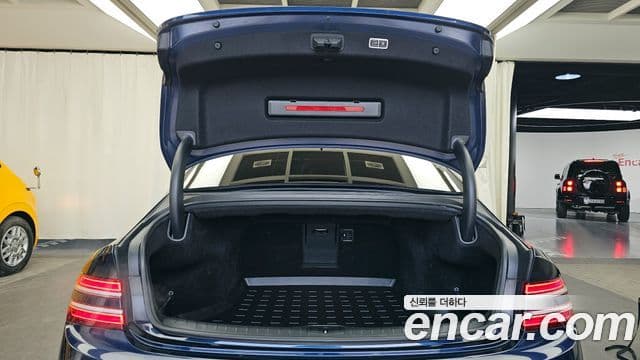 Genesis Electrified G80 2020 — фото 20 из 20