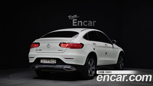 Mercedes-Benz GLC-Class 2019 — Photo 14/20