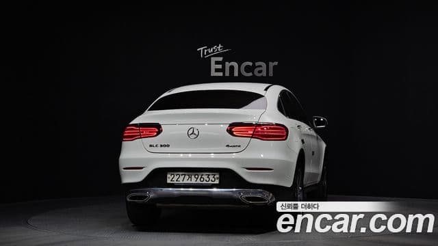 Mercedes-Benz GLC-Class 2019 — Photo 1/20