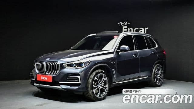 BMW X5 2022 — Фото 1/20