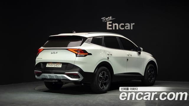 Kia Sportage 2022 — Фото 2/20