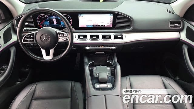 Mercedes-Benz GLE-Class 2020 — Şəkil 7/20