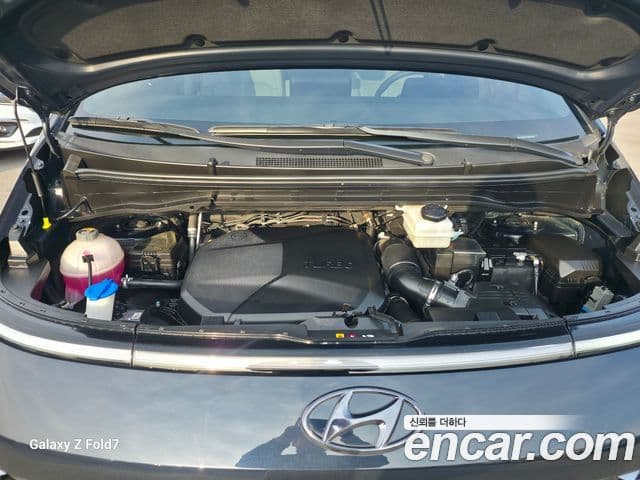 Hyundai Staria 2021 — ფოტო 6/20