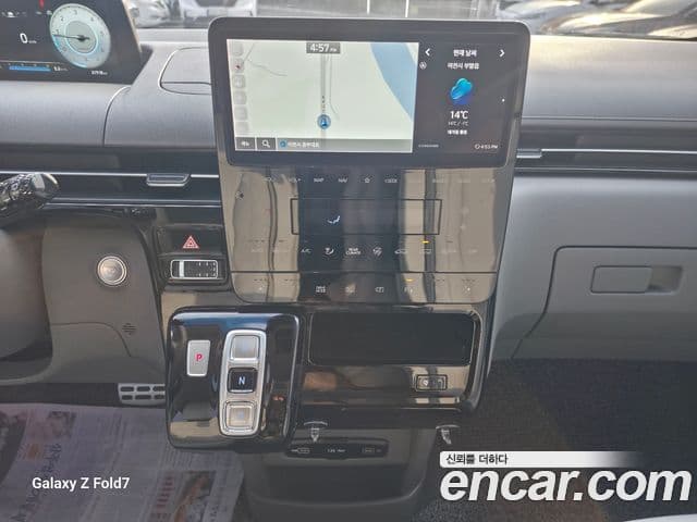 Hyundai Staria 2021 — ფოტო 10/20