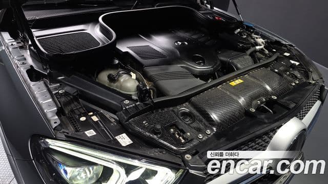 Mercedes-Benz GLE-Class 2021 — Photo 7/20