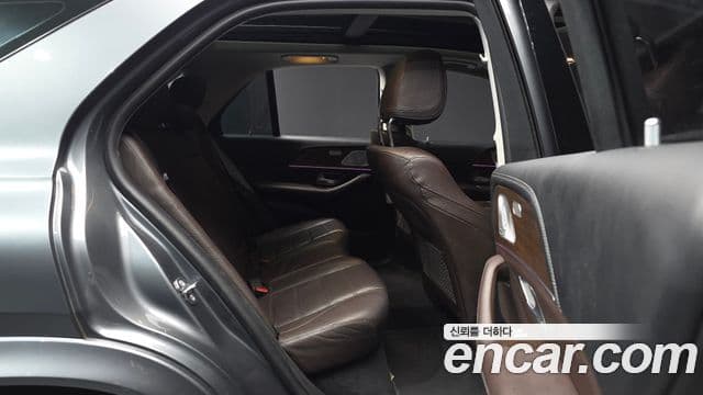 Mercedes-Benz GLE-Class 2021 — Photo 20/20