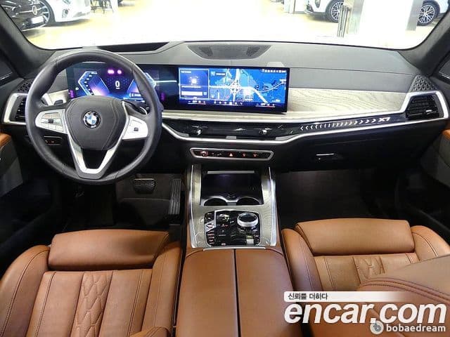 BMW X7 2023 — ფოტო 6/20