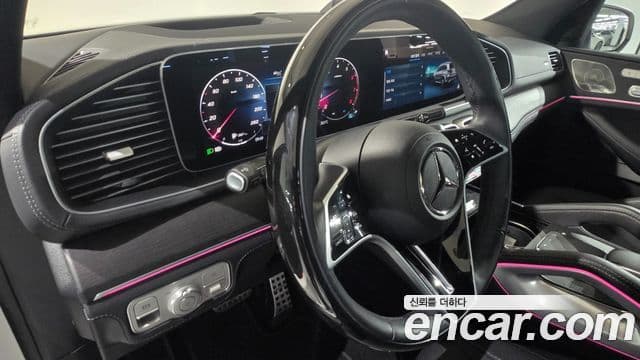 Mercedes-Benz GLS-Class 2024 — Photo 14/20