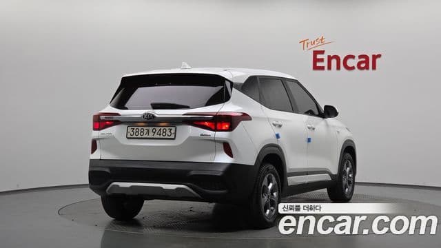 Kia Seltos 2020 — ფოტო 2/20