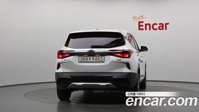Kia Seltos 2020 — ფოტო 4/20