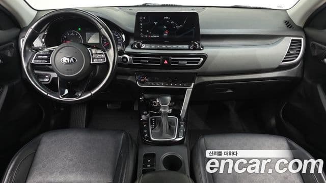 Kia Seltos 2020 — ფოტო 7/20