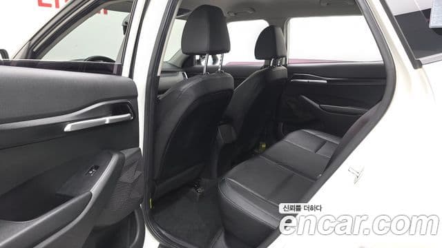 Kia Seltos 2020 — ფოტო 11/20