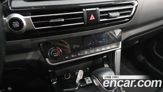 Kia Seltos 2020 — ფოტო 17/20