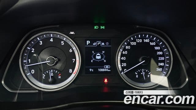 Hyundai Sonata Hybrid 2019 — ფოტო 14/20