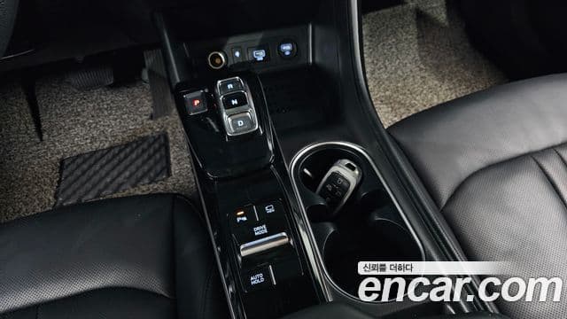 Hyundai Sonata Hybrid 2019 — ფოტო 8/20