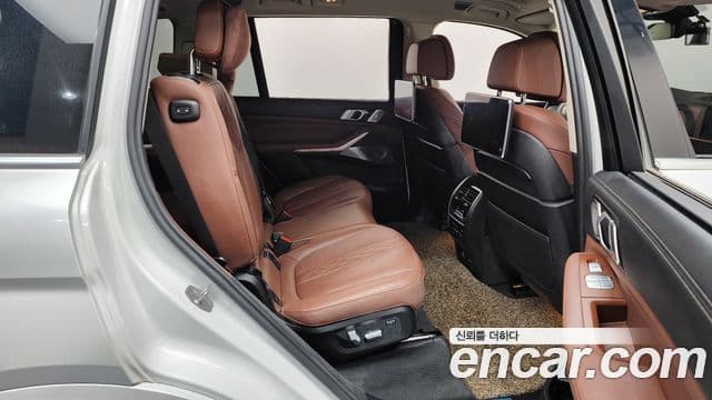 BMW X7 2022 — ფოტო 12/20