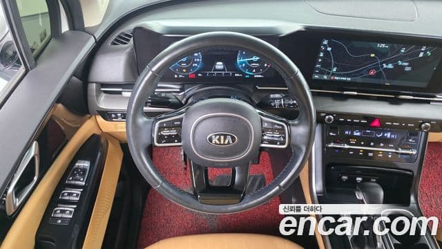 Kia Carnival 2021 — Фото 13/20