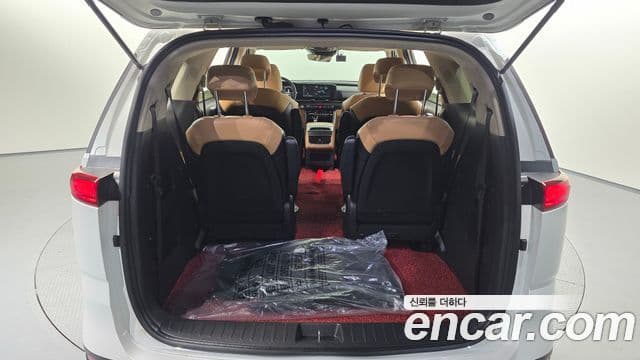 Kia Carnival 2021 — Фото 20/20