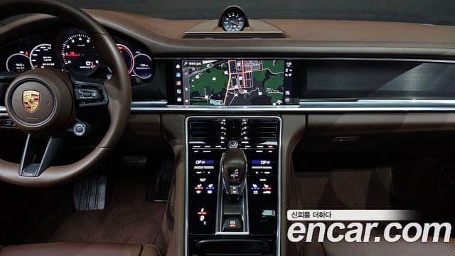 Porsche Panamera 2023 — Şəkil 14/20