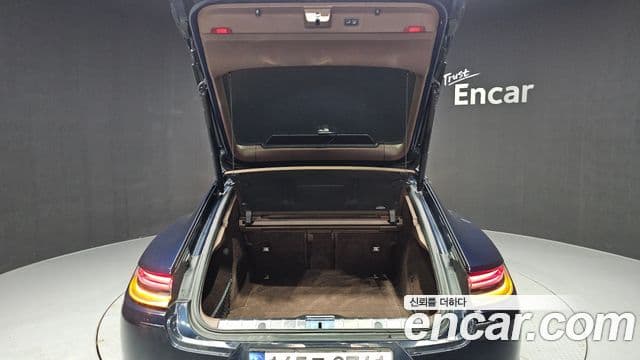 Porsche Panamera 2023 — Şəkil 19/20