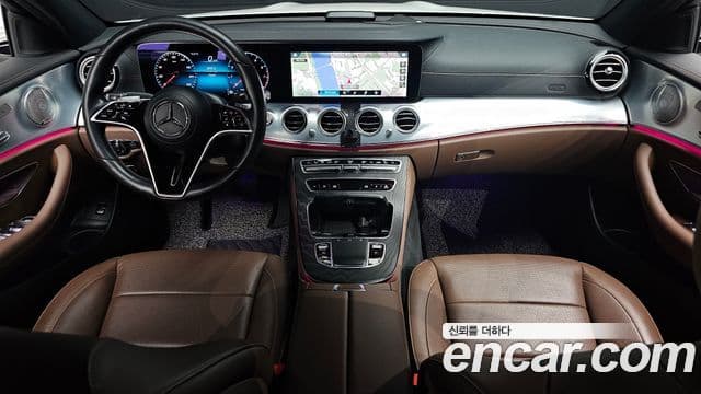 Mercedes-Benz E-Class 2021 — Фото 10/20