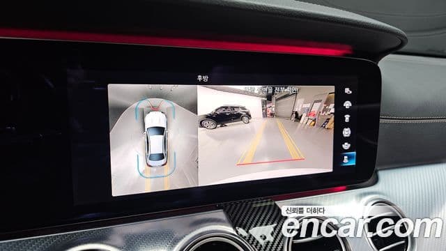 Mercedes-Benz E-Class 2021 — ფოტო 15/20