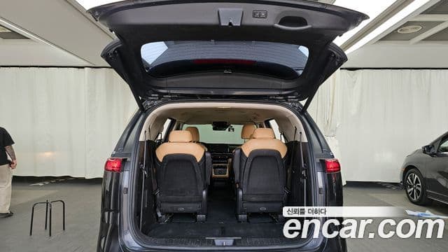 Kia Carnival 2021 — Şəkil 20/20