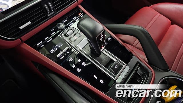Porsche Cayenne 2019 — Şəkil 9/20