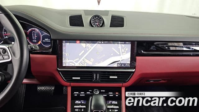 Porsche Cayenne 2019 — Şəkil 14/20