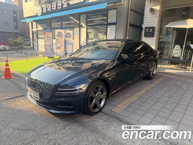 Genesis Electrified G80 2022 — ფოტო 15/20