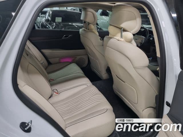 Genesis G80 2023 — Photo 6/20