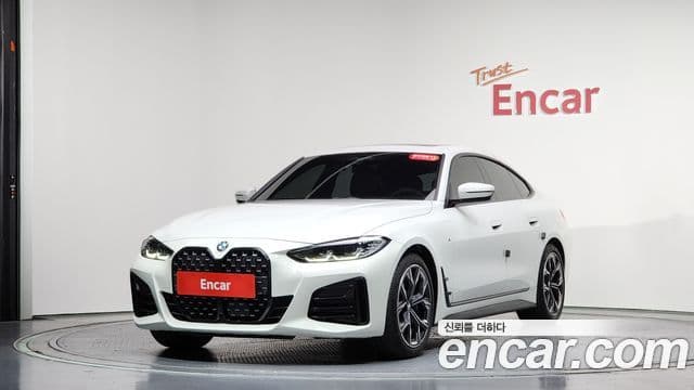 BMW 4 Series 2024 — Photo 11/20