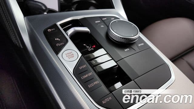 BMW 4 Series 2024 — ფოტო 8/20