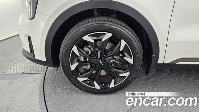 Kia Sorento 2023 — Şəkil 4/20