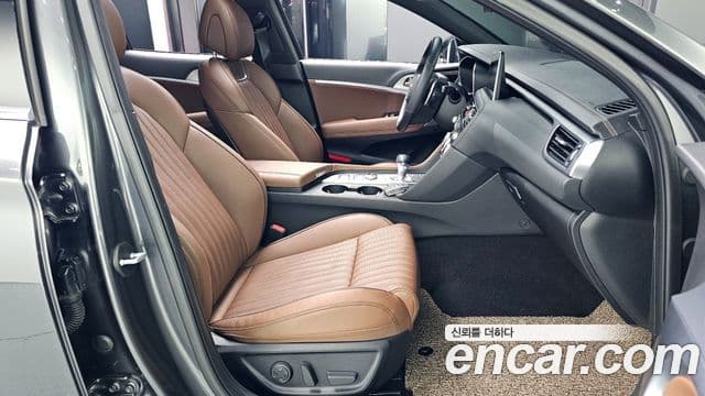 Genesis G70 2019 — ფოტო 10/20