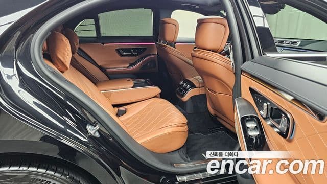 Mercedes-Benz S-Class 2021 — Photo 5/20
