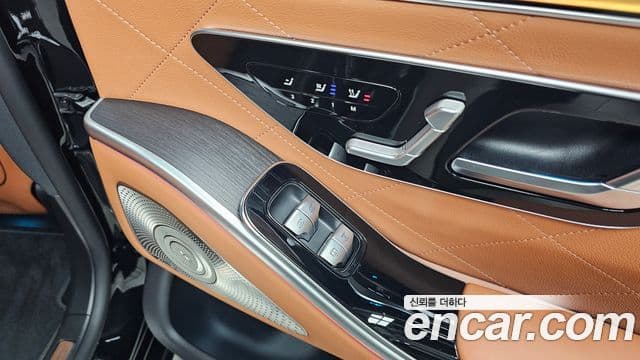 Mercedes-Benz S-Class 2021 — Photo 11/20