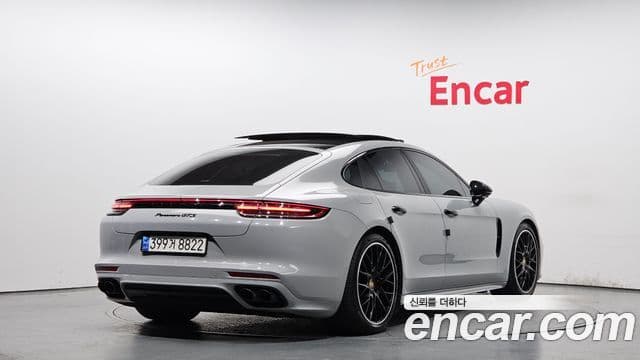 Porsche Panamera 2019 — Фото 2/20