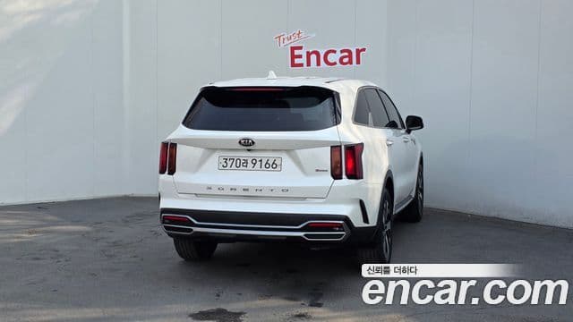 Kia Sorento 2021 — Фото 4/20
